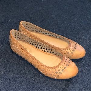 Brown report flats
